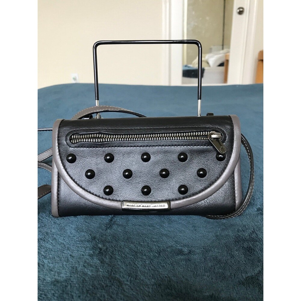 MARC BY MARC JACOBS wallet on chain crossbody with studs